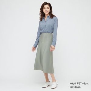 NWOT Uniqlo Satin Narrow Flare Skirt